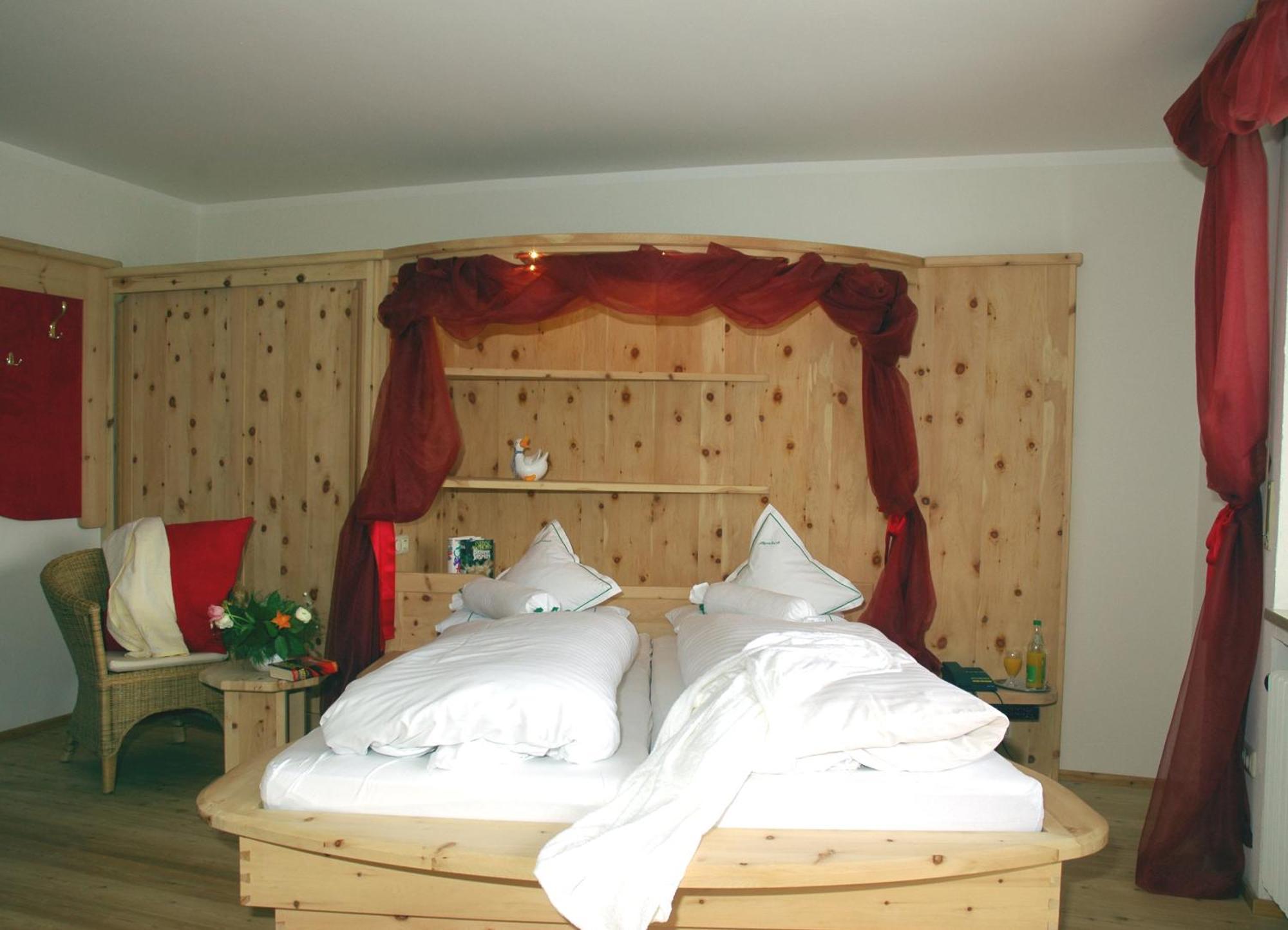 Hotel Alpenhof Бад-Верисхофен Экстерьер фото