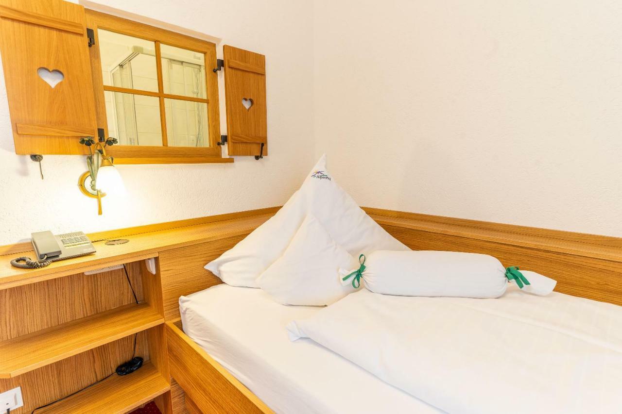 Hotel Alpenhof Бад-Верисхофен Экстерьер фото
